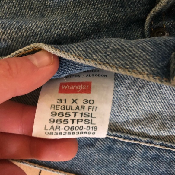 Hand painted fire mom jeans - Picture 3 of 7